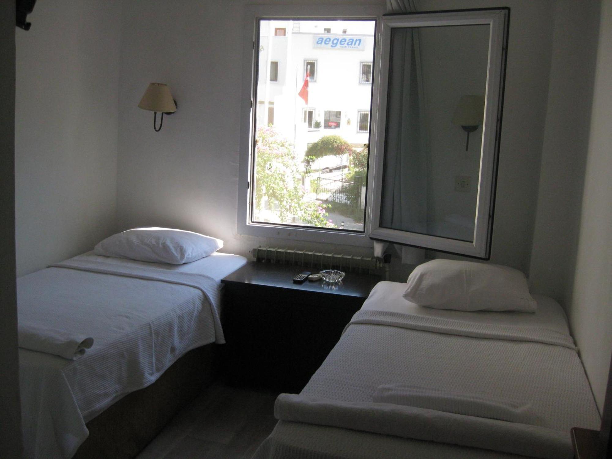 Bircan Hotel Bodrum Bagian luar foto