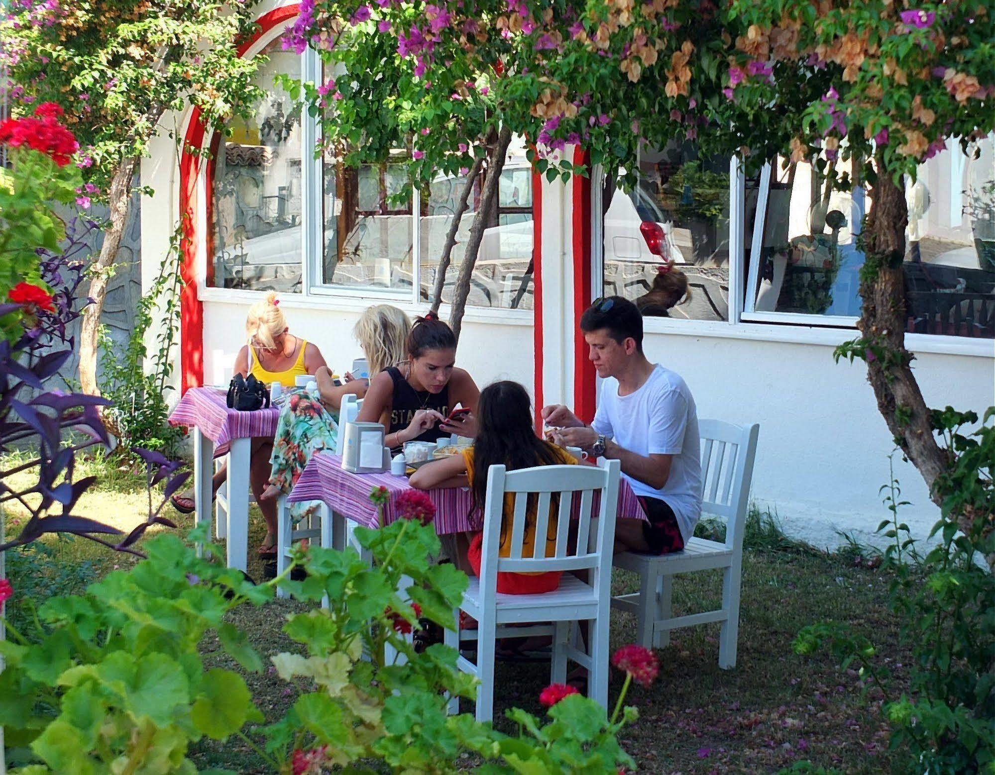 Bircan Hotel Bodrum Bagian luar foto